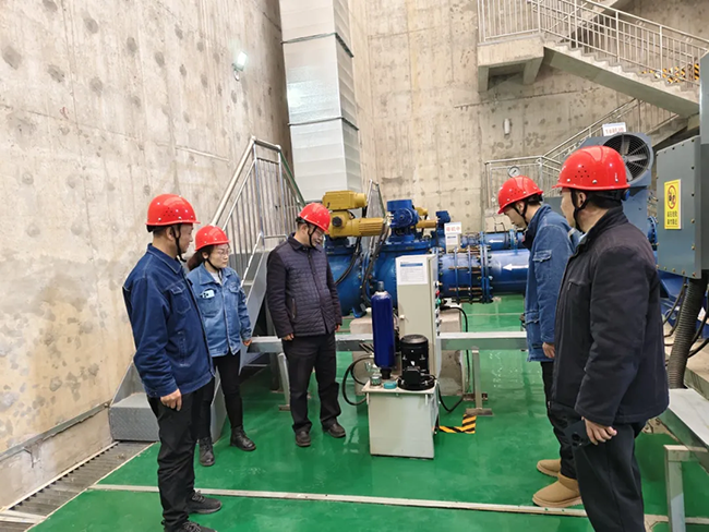 星空注册登录新春慰问送关怀,节前安全督导保平安